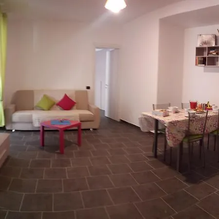 Color House * Lierna